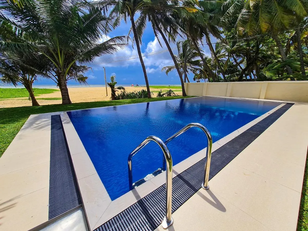 Отель Star Beach Guest House Негомбо