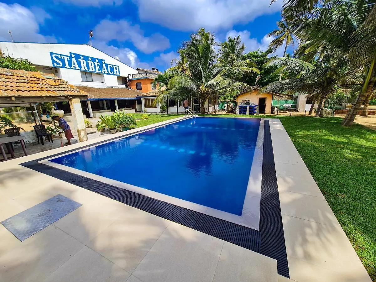 Star Beach Guest House Негомбо