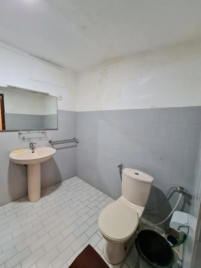 Star Beach Guest House Негомбо