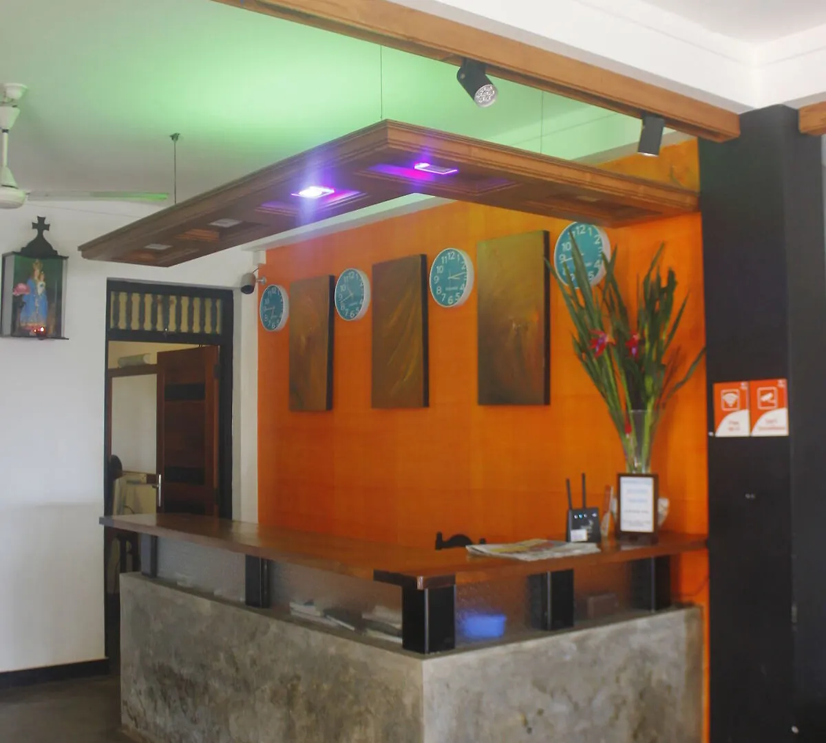 Star Beach Guest House Негомбо