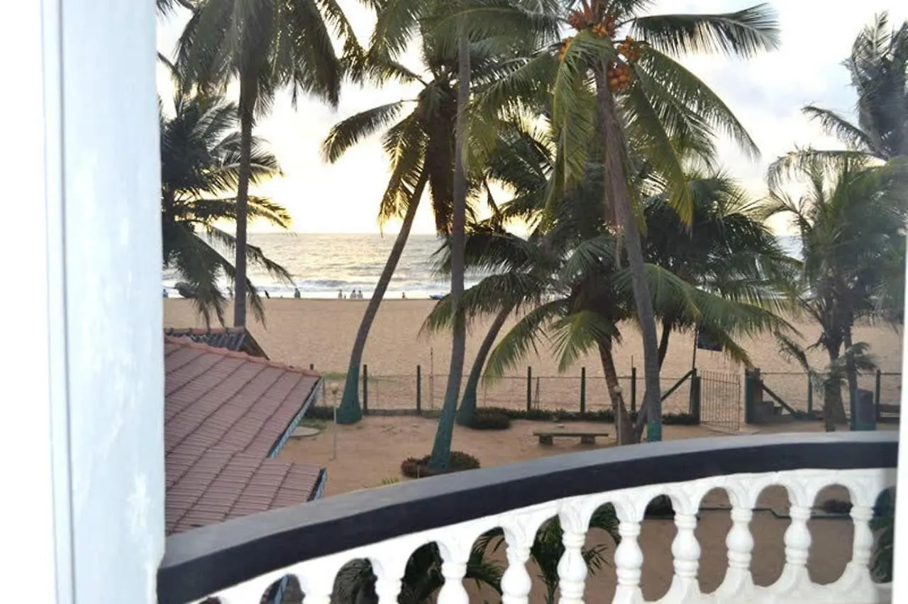 Star Beach Guest House Негомбо Шри-Ланка