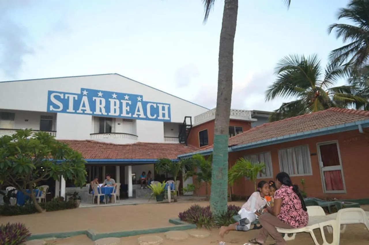 Отель Star Beach Guest House Негомбо