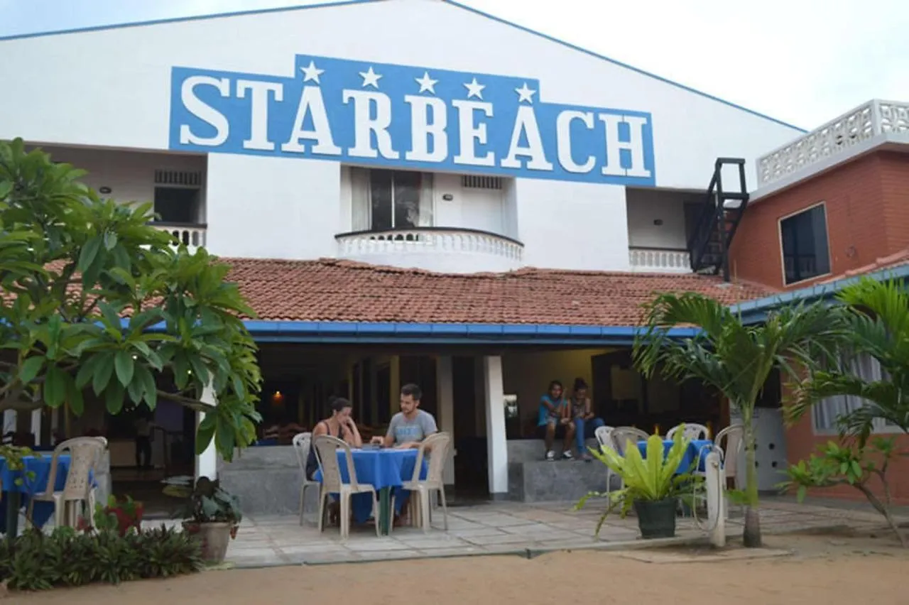 Отель Star Beach Guest House Негомбо
