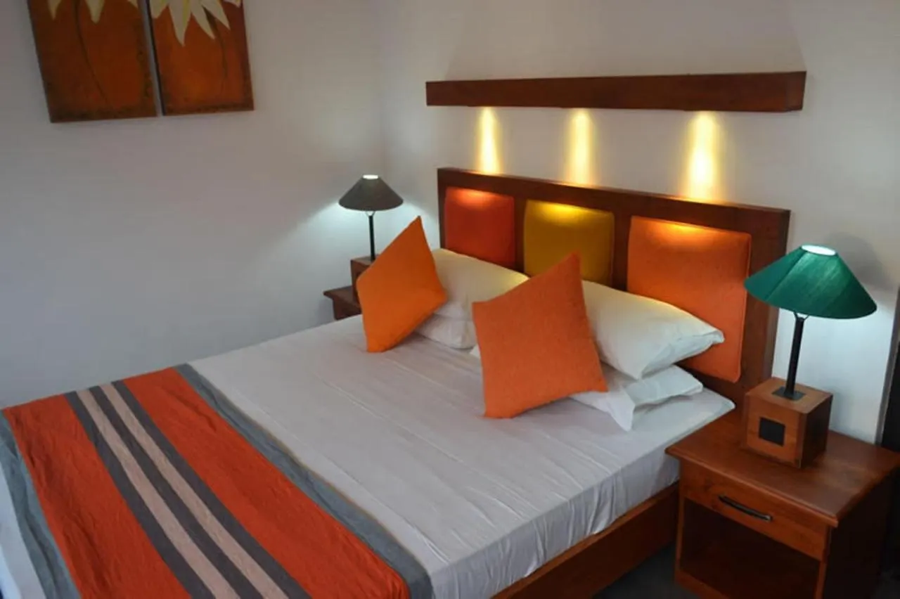Star Beach Guest House Негомбо